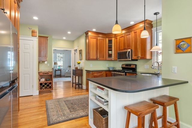 13 Cantwell Rd, Milton, MA 02186