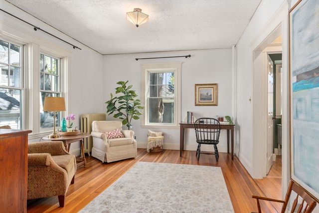 13 Cantwell Rd, Milton, MA 02186