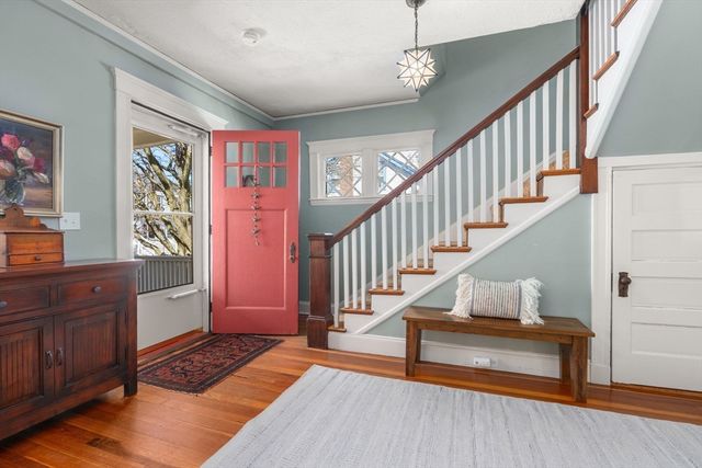 13 Cantwell Rd, Milton, MA 02186