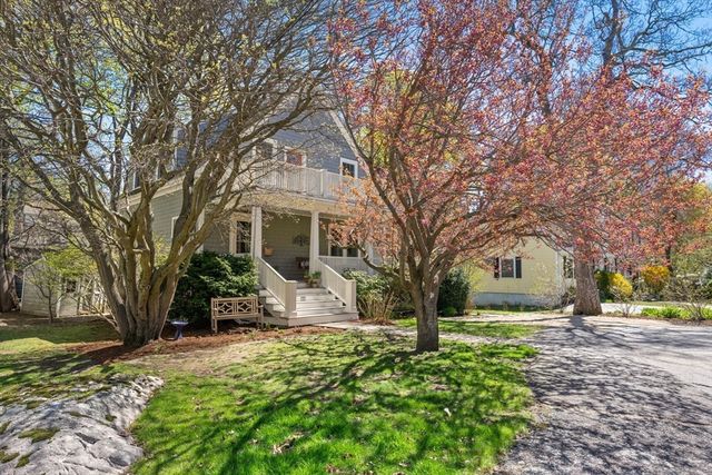 13 Cantwell Rd, Milton, MA 02186