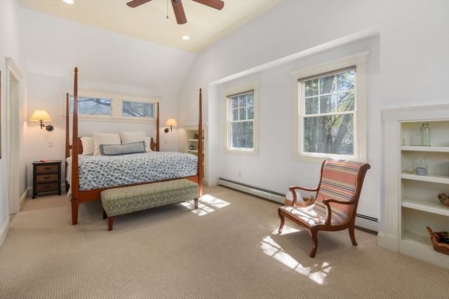 13 Cantwell Rd, Milton, MA 02186