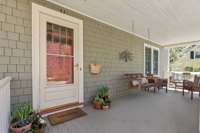 13 Cantwell Rd, Milton, MA 02186