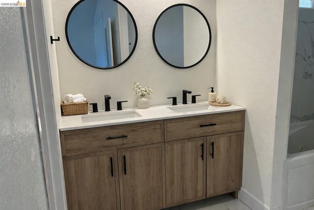 4805 Clarity Ct, Sacramento, CA 95842