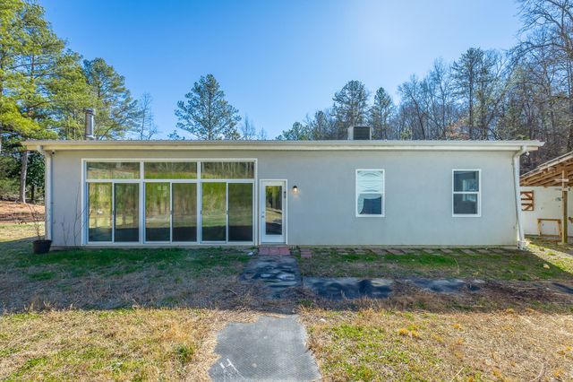 58 Old Trion Road, Lafayette, GA 30728