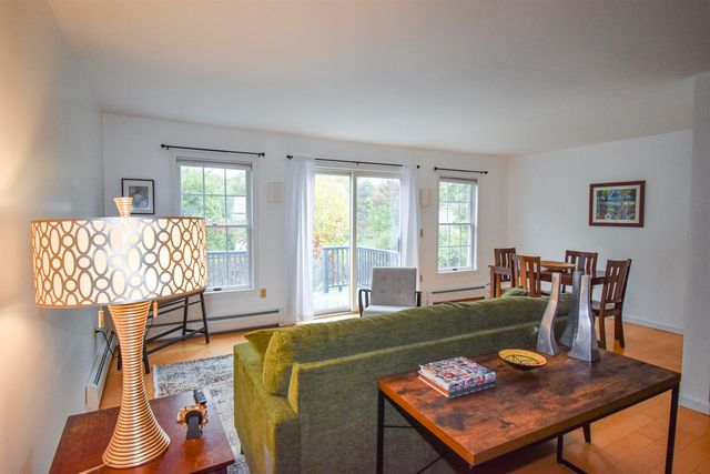 2B Country Commons B, Vergennes, VT 05491