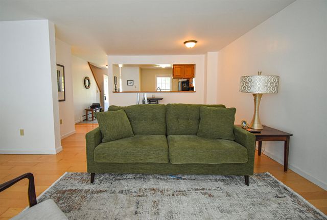 2B Country Commons B, Vergennes, VT 05491