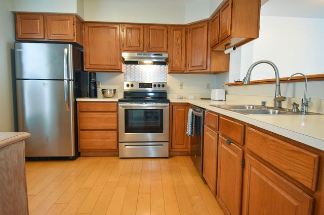 2B Country Commons B, Vergennes, VT 05491