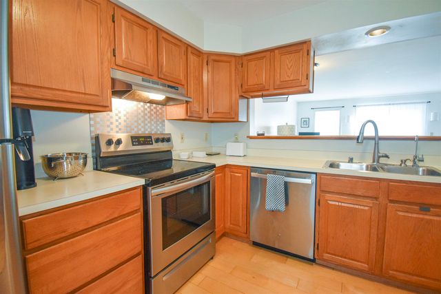 2B Country Commons B, Vergennes, VT 05491