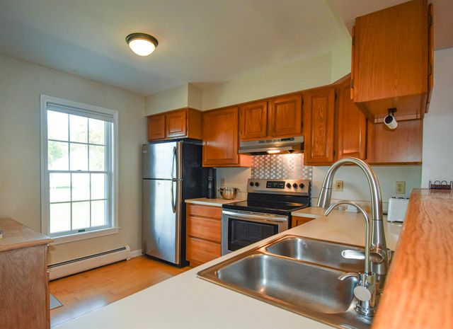 2B Country Commons B, Vergennes, VT 05491