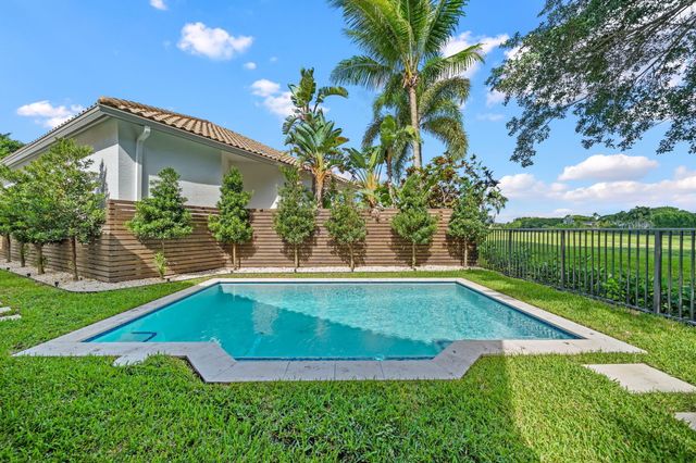 2658 Players Court, Wellington, FL 33414