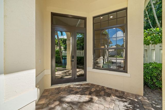 2658 Players Court, Wellington, FL 33414
