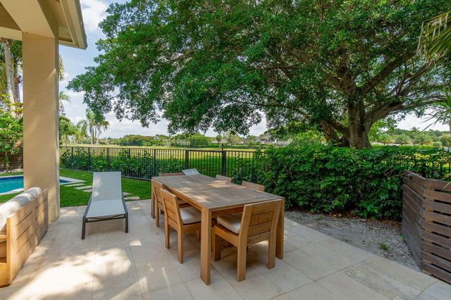 2658 Players Court, Wellington, FL 33414