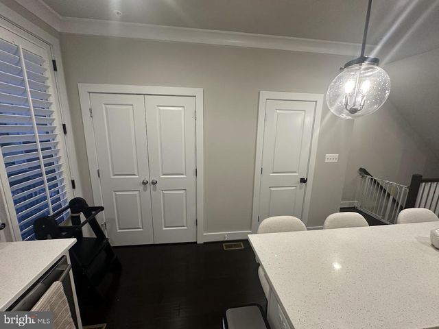 14566 LAKE VISTA DR, Chantilly, VA 20151