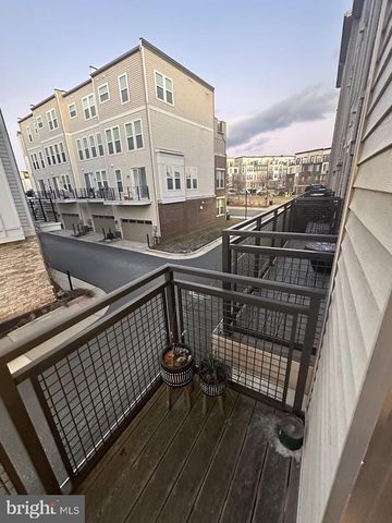 14566 LAKE VISTA DR, Chantilly, VA 20151