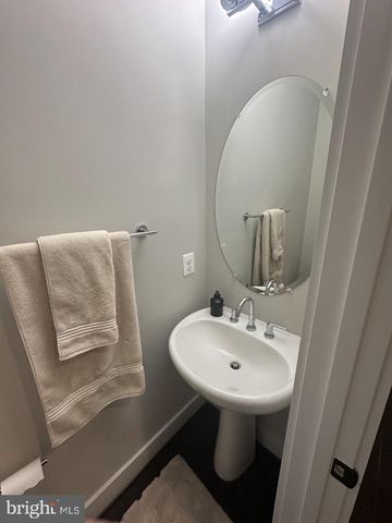 14566 LAKE VISTA DR, Chantilly, VA 20151