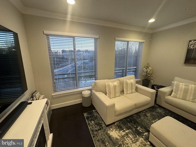 14566 LAKE VISTA DR, Chantilly, VA 20151