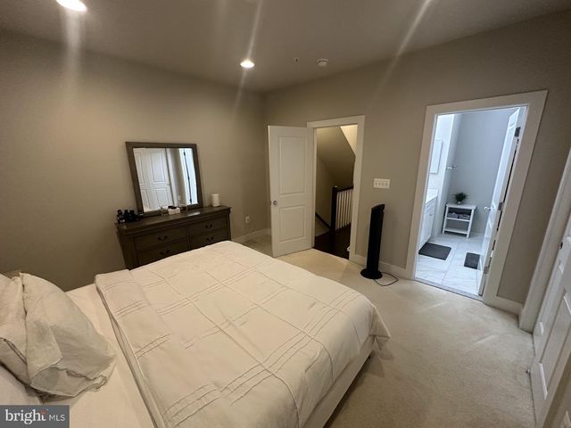 14566 LAKE VISTA DR, Chantilly, VA 20151