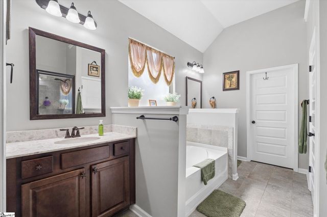 112 Verdana Court, Simpsonville, SC 29680