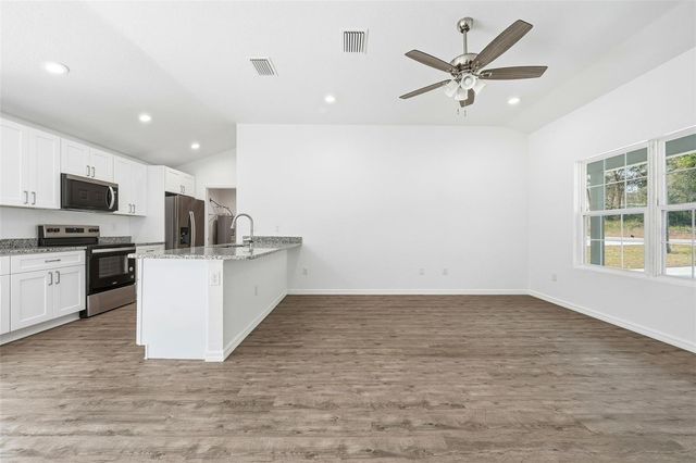 16450 SE 57TH PLACE, Ocklawaha, FL 32179