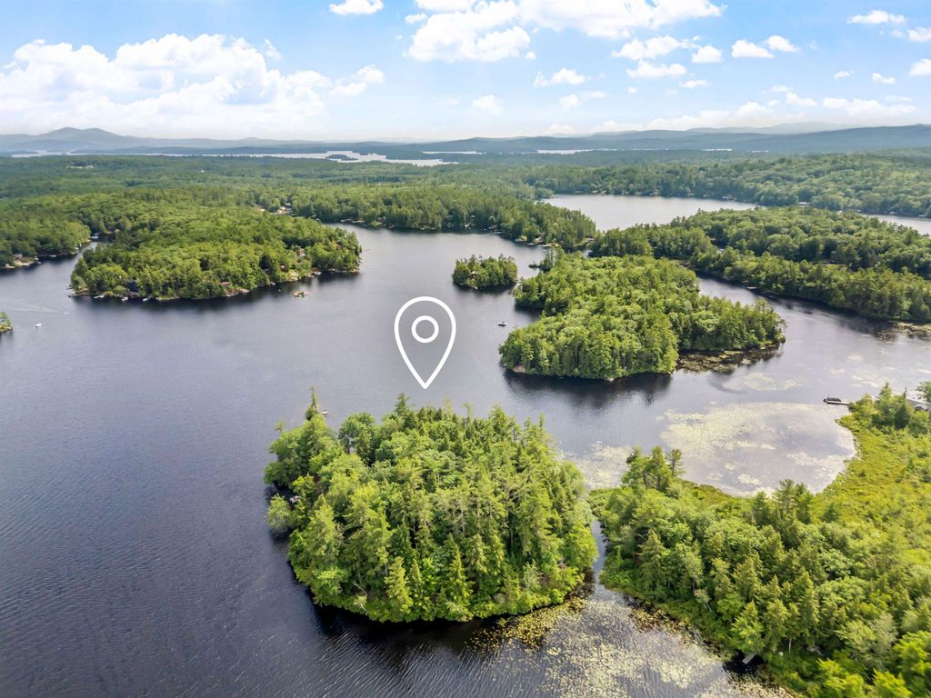 2 Little Badger Island, Moultonborough, NH 03254