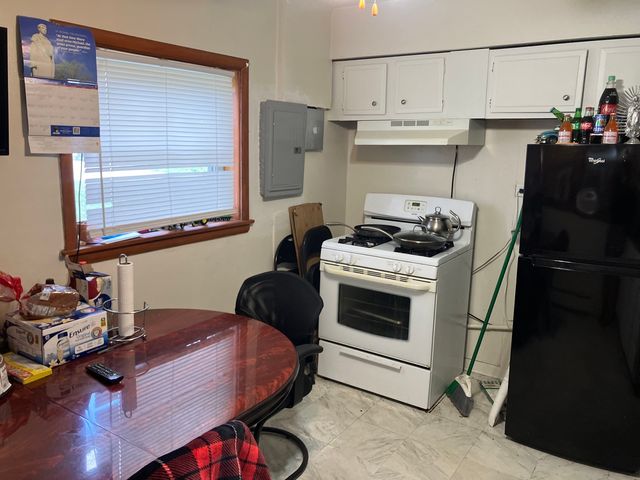 220 S 9th Avenue, Maywood, IL 60153