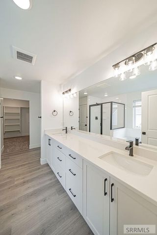 2926 Curlew Drive, Ammon, ID 83401