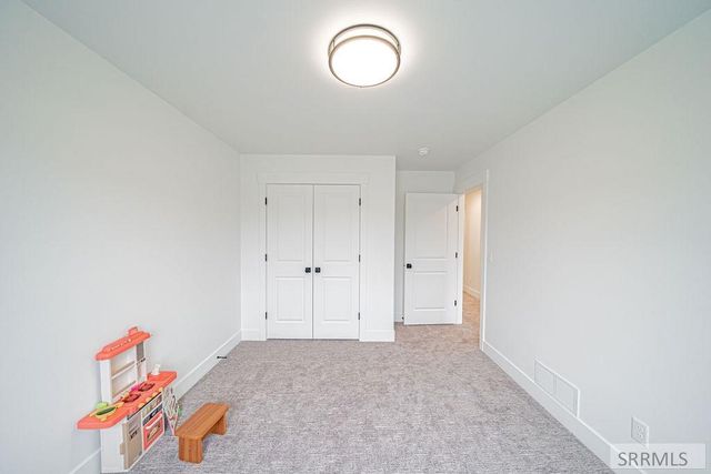 2926 Curlew Drive, Ammon, ID 83401