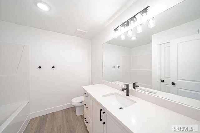 2926 Curlew Drive, Ammon, ID 83401