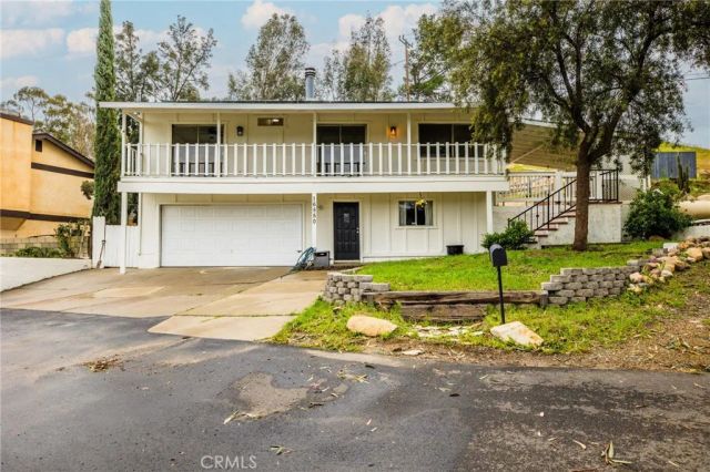 16550 Arnold Avenue, Lake Elsinore, CA 92530