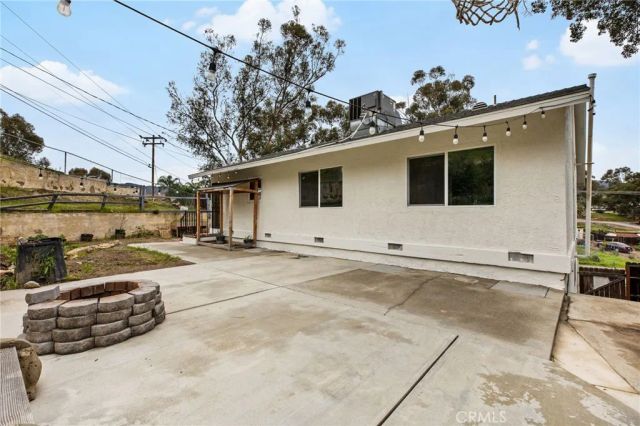 16550 Arnold Avenue, Lake Elsinore, CA 92530