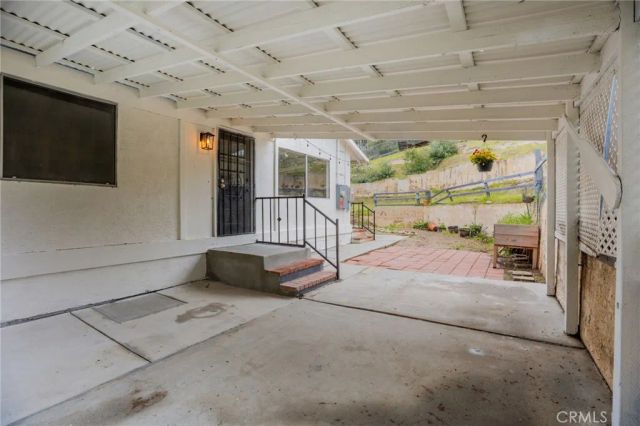 16550 Arnold Avenue, Lake Elsinore, CA 92530