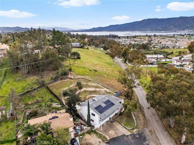 16550 Arnold Avenue, Lake Elsinore, CA 92530