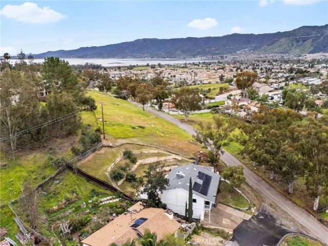 16550 Arnold Avenue, Lake Elsinore, CA 92530