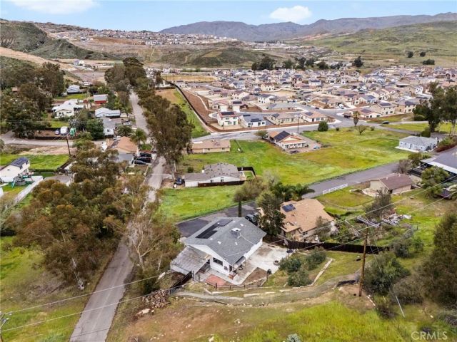 16550 Arnold Avenue, Lake Elsinore, CA 92530