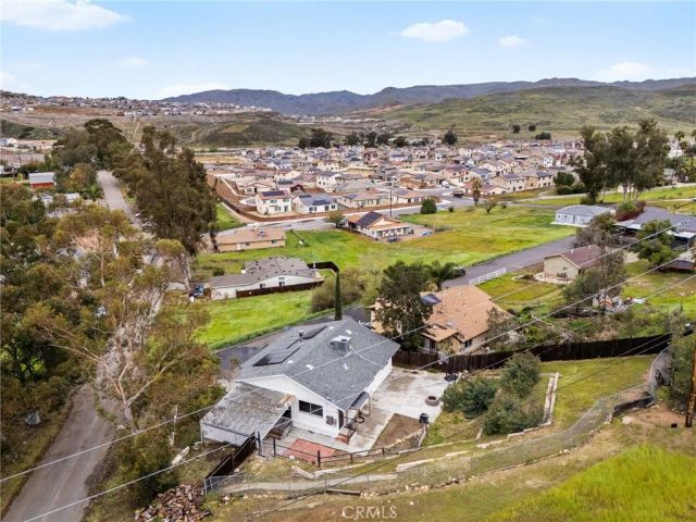 16550 Arnold Avenue, Lake Elsinore, CA 92530