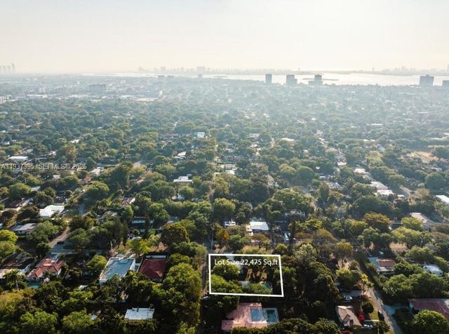 11660 NE 8th Ave, Biscayne Park, FL 33161