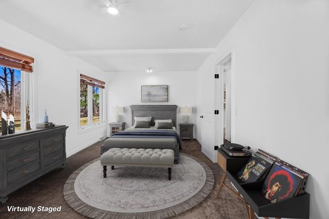 1130 Hallam Avenue N, Mahtomedi, MN 55115