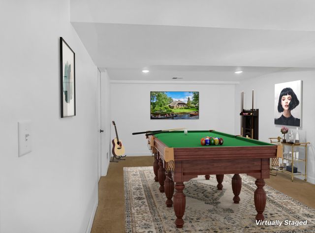 1130 Hallam Avenue N, Mahtomedi, MN 55115