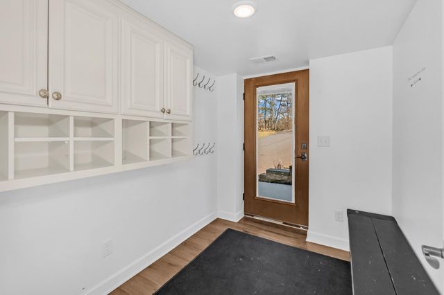 1130 Hallam Avenue N, Mahtomedi, MN 55115