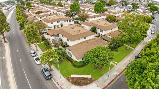 1651 237 Street C, Harbor City, CA 90710
