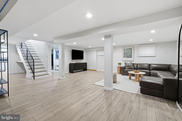2030 WILLOW BROOK DR, Huntingdon Valley, PA 19006
