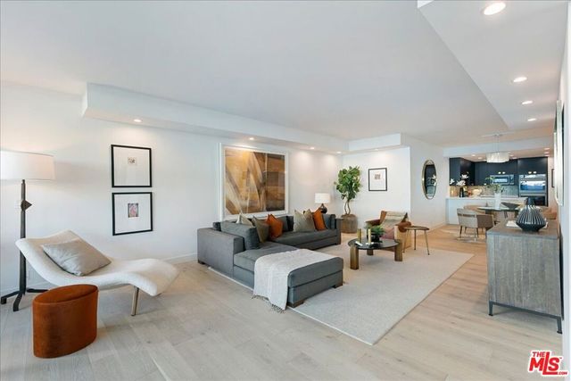 1100 Alta Loma Road 803, West Hollywood, CA 90069