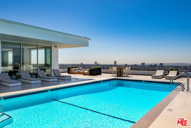 1100 Alta Loma Road 803, West Hollywood, CA 90069