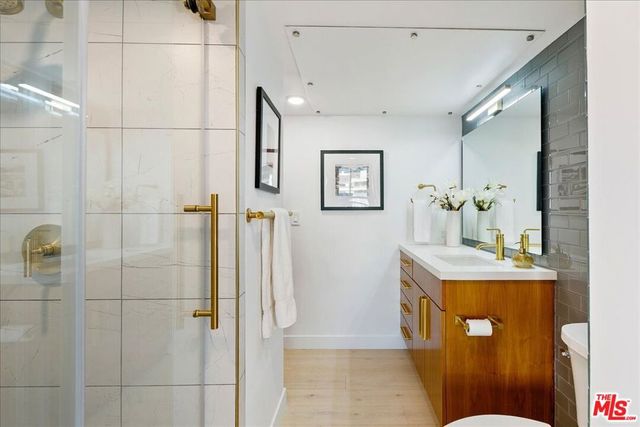 1100 Alta Loma Road 803, West Hollywood, CA 90069