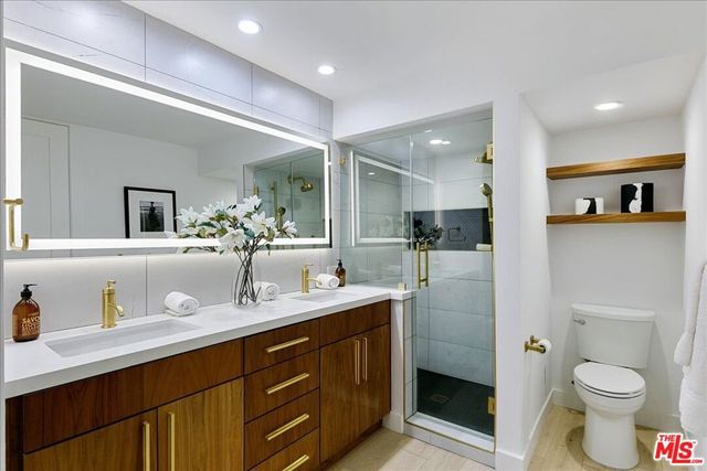 1100 Alta Loma Road 803, West Hollywood, CA 90069