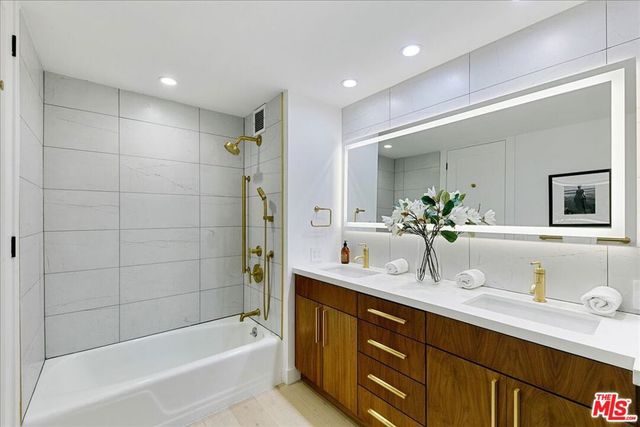 1100 Alta Loma Road 803, West Hollywood, CA 90069