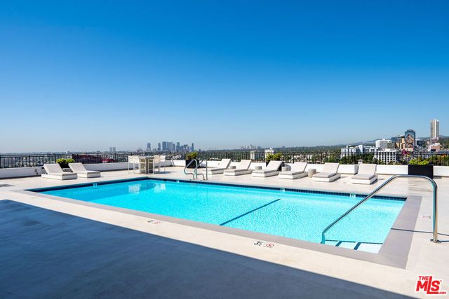 1100 Alta Loma Road 803, West Hollywood, CA 90069