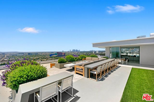 1100 Alta Loma Road 803, West Hollywood, CA 90069