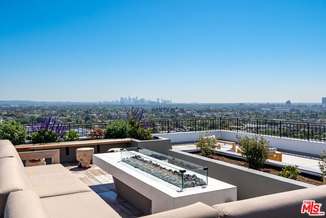 1100 Alta Loma Road 803, West Hollywood, CA 90069