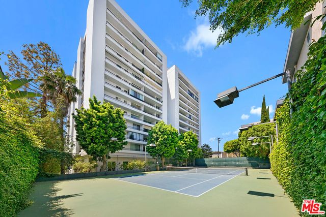 1100 Alta Loma Road 803, West Hollywood, CA 90069